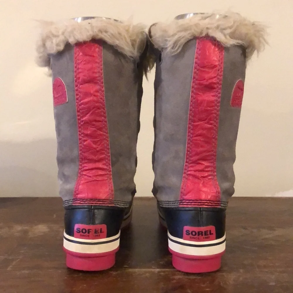 Genuine Sorel Joan of Arctic winter boots- grey suede W sz 6 Very good condition